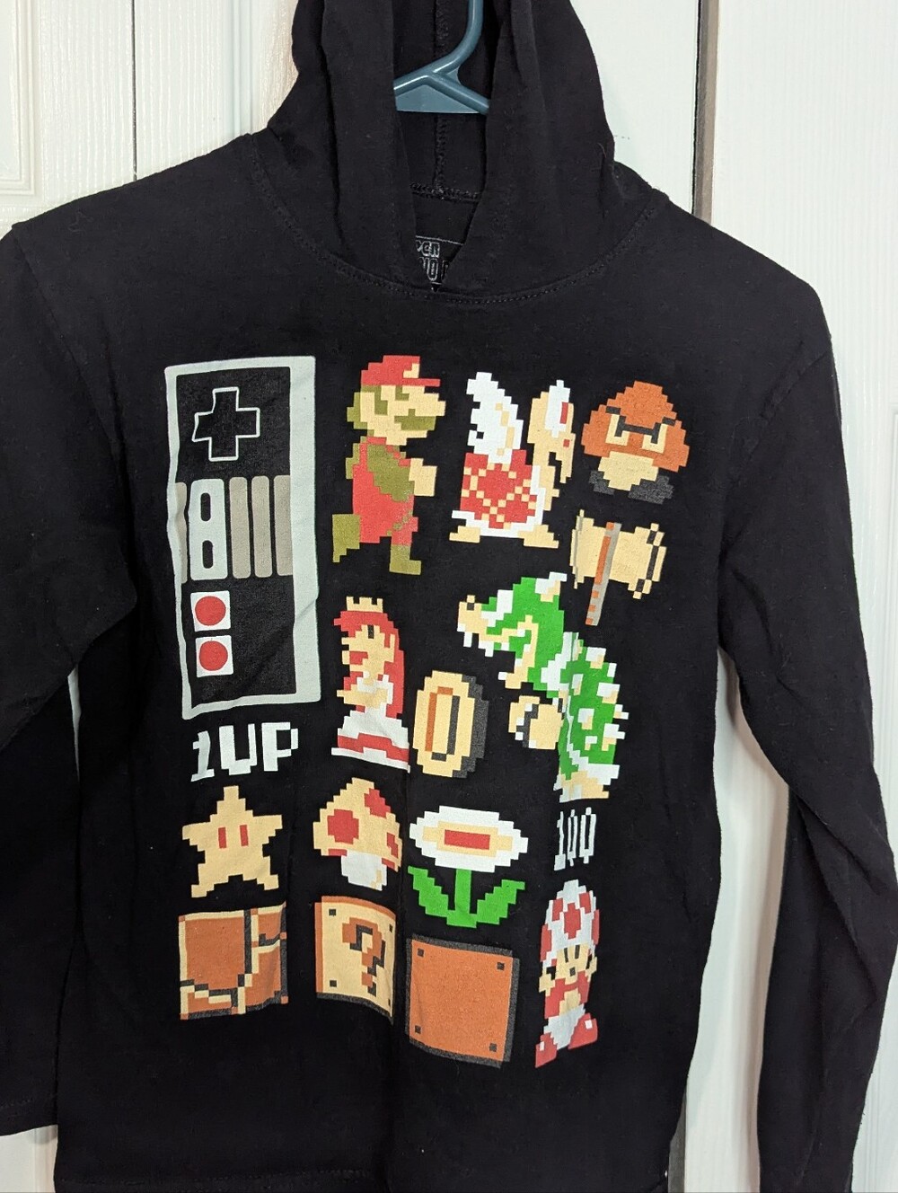 Super Mario Bros Graphic Hooded T-shirt Nintendo NES
